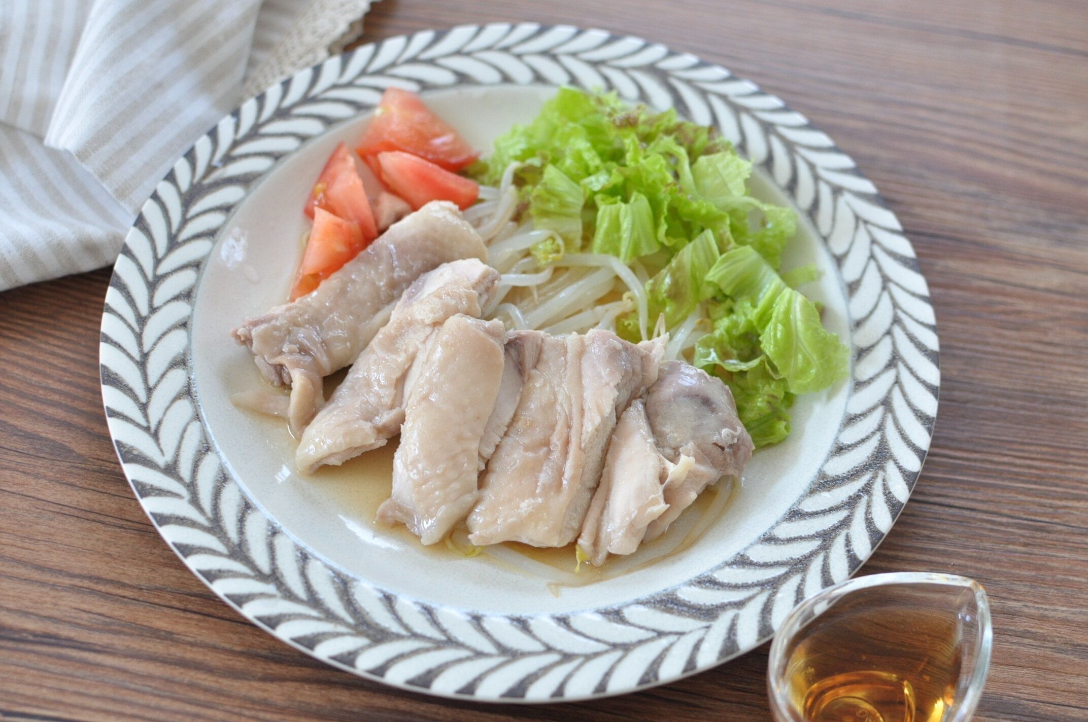 【レンジで4分主菜】塩鶏の旨だれ！火を使わない料理で真夏を乗り切ろう