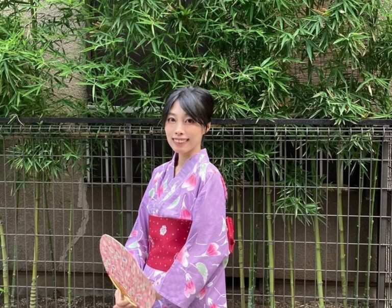 浴衣をできるだけ苦しくなく着たい！ポイントは「手がアイロン」!?着付け師が解説