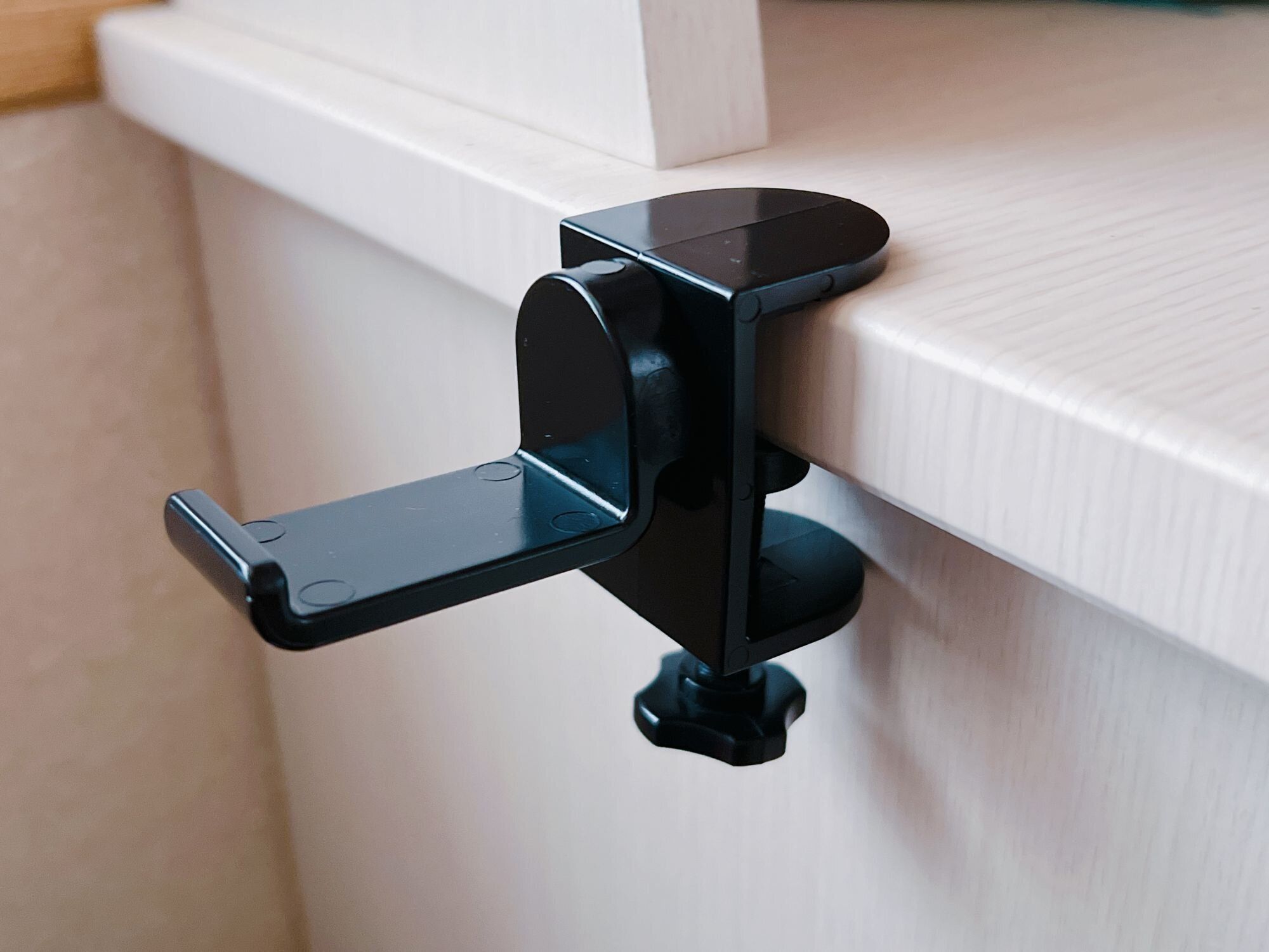 【セリア】縦にも横にも使えちゃうんです！あれば絶対便利な「ちょいかけ」グッズが優秀すぎ