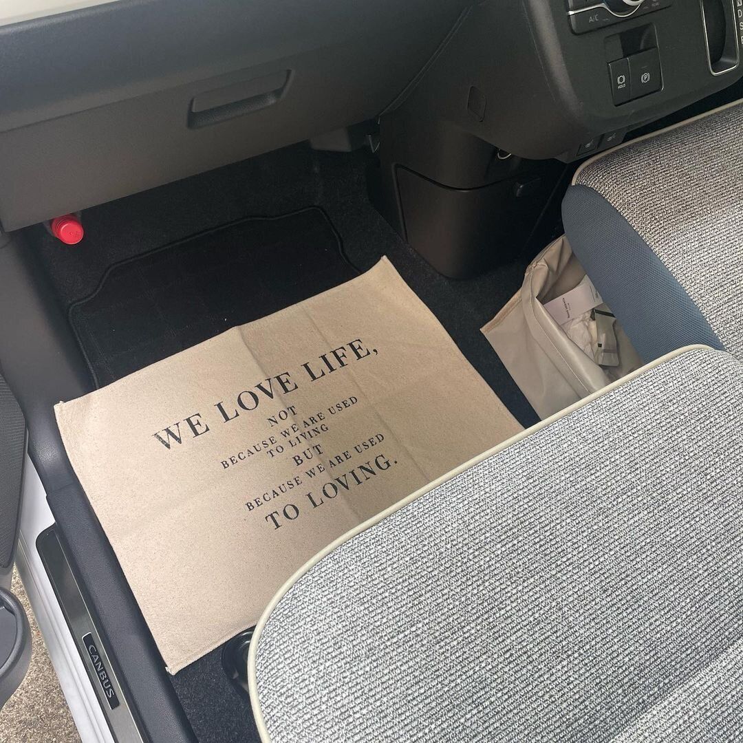 車内にあると便利！「車の収納を増やせる」「汚れそうなときに便利」優秀5選