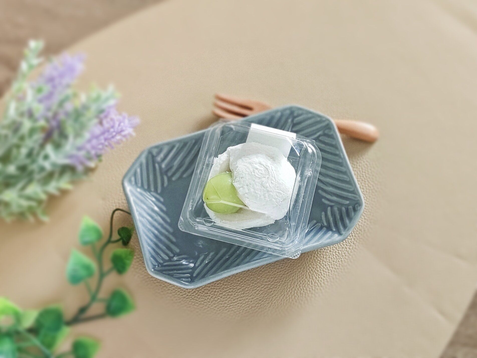 【シャトレーゼ】今しか食べられない！エメラルドグリーンの珠玉の和菓子って？