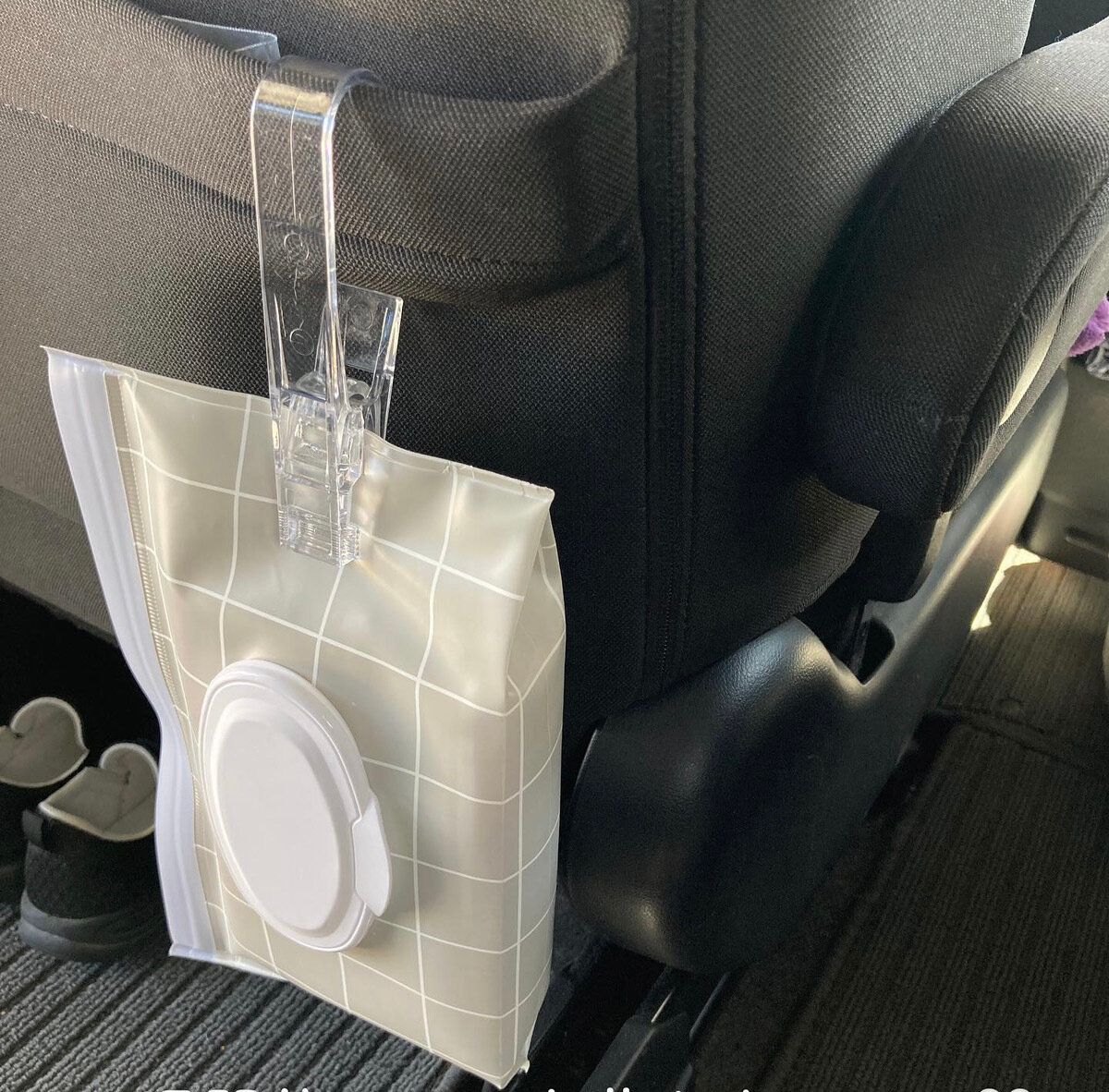 買わなきゃ損！【セリア】「ストレスフリー」「大人買い」車で使えるアイテム4選