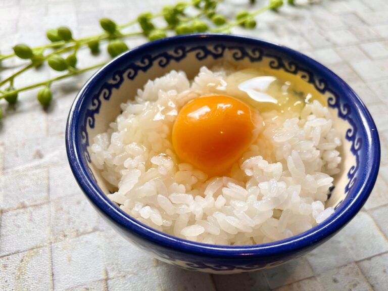 実家が養鶏場だった元家政婦が教える「卵の片手割り」のコツ