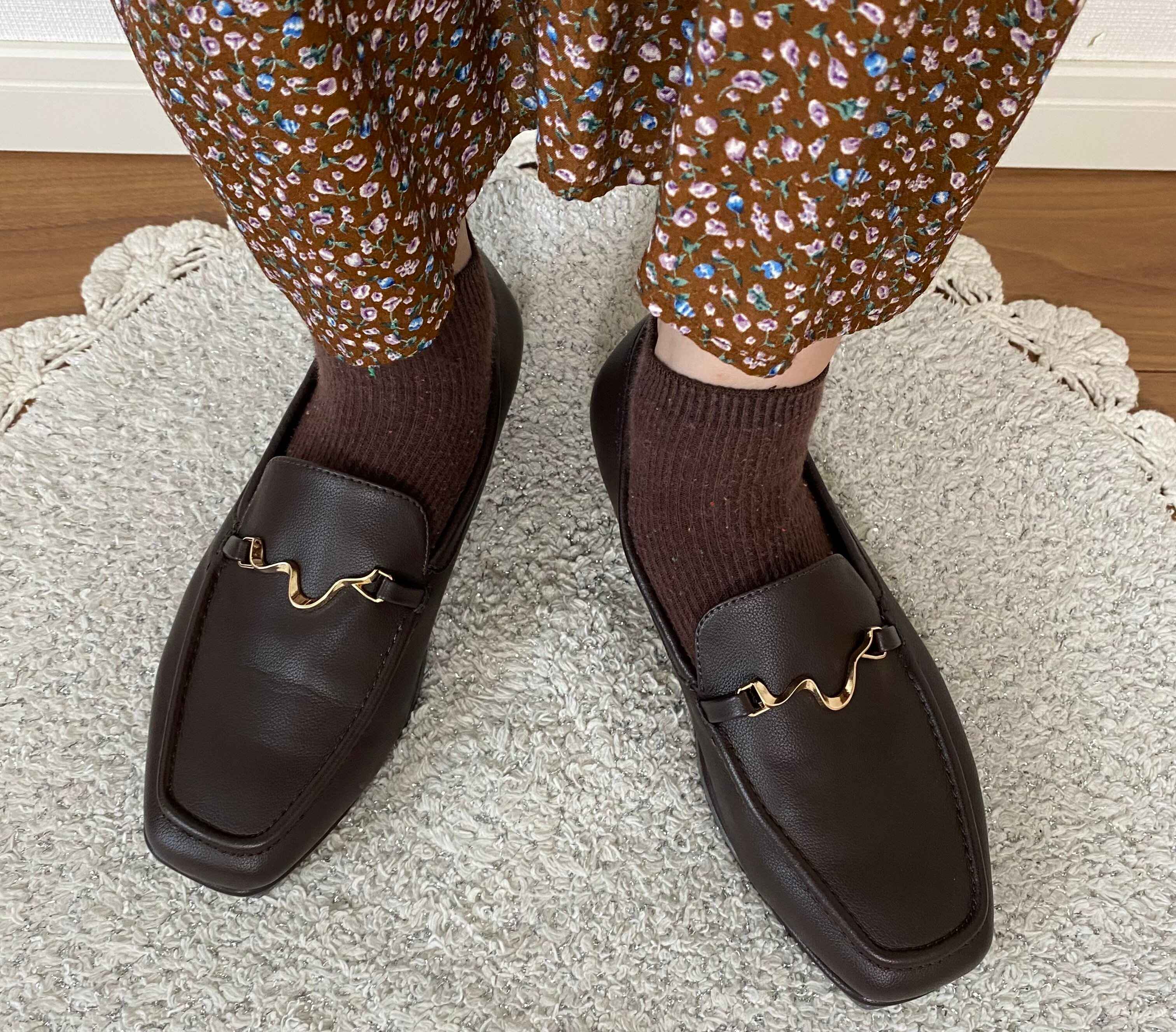 【しまむら】この秋ヘビロテ決定!?履き心地からデザインまで完璧な秋コーデにぴったりのローファー見つけた！