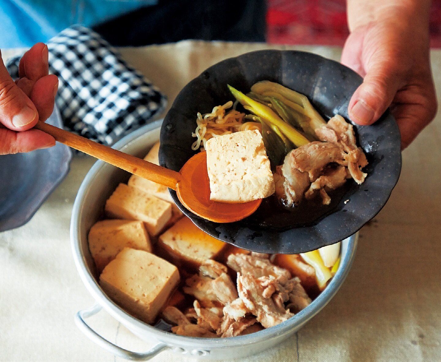 まさみさんの『豆腐の中国風マリネ』まさるさんの『豚バラねぎ豆腐』