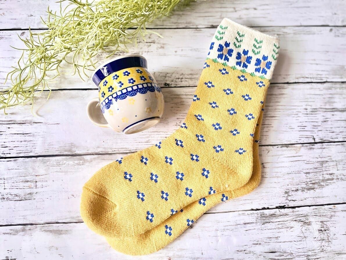 【ダイソー】鬼かわいくて裏起毛！しかも「吸湿発熱」のあったかソックスがすごい