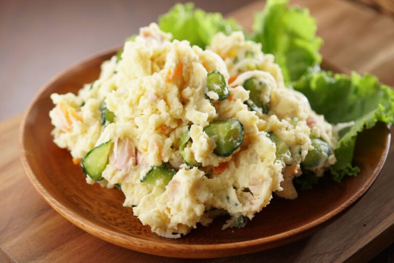 「ポテサラ」の味付けに酢を加えるだけで、カロリーオフ＆塩分オフできる！タイミングやじゃがいもの大きさも要チェック！