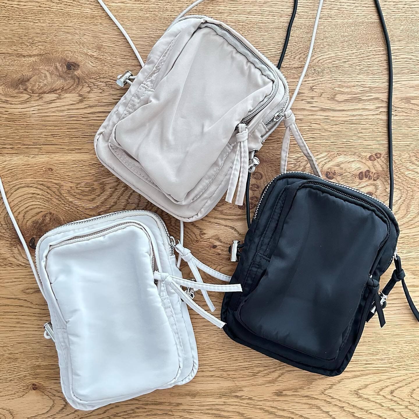 デザインもコスパもたまらん！【3COINS】「可愛くてお気に入り」「結局3色買った」おすすめ7選