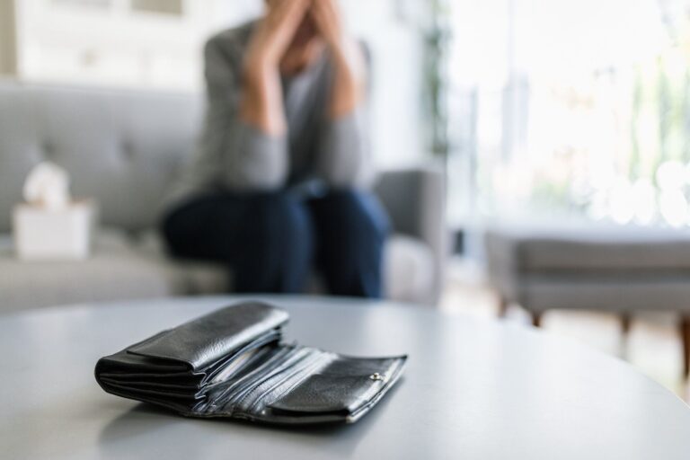 貯まらない人には共通の口癖がある!?お金の専門家が解説する「貯まらない家計になる思い込み」