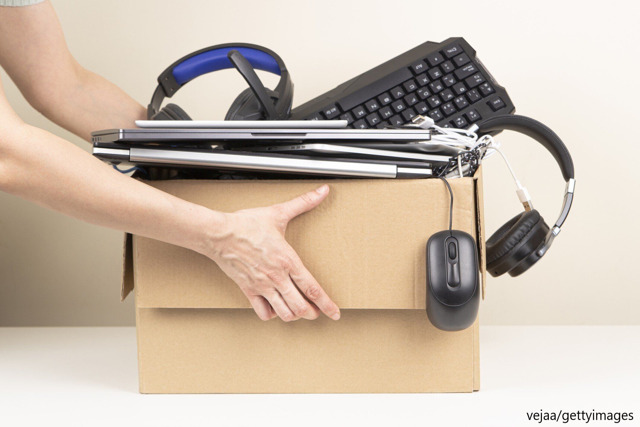 【片付けのモヤっと】捨てたいのに1年以上放置して後悔！どうやって捨てる？