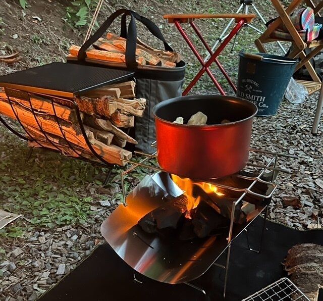 【今年買って良かった商品】キャンプがもっと快適になる！LOGOS薪ラックテーブル！