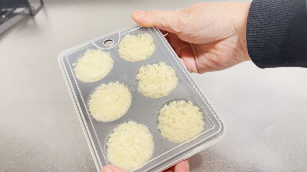 【セリア】みそ玉だけじゃもったいない！「みそ玉ストッカー」を使ったアレンジ保存術