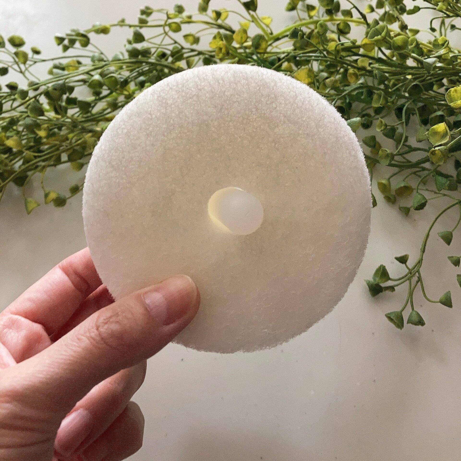 収納場所にも困らない！気になったらいつでもサッとお掃除できるダイソーの商品