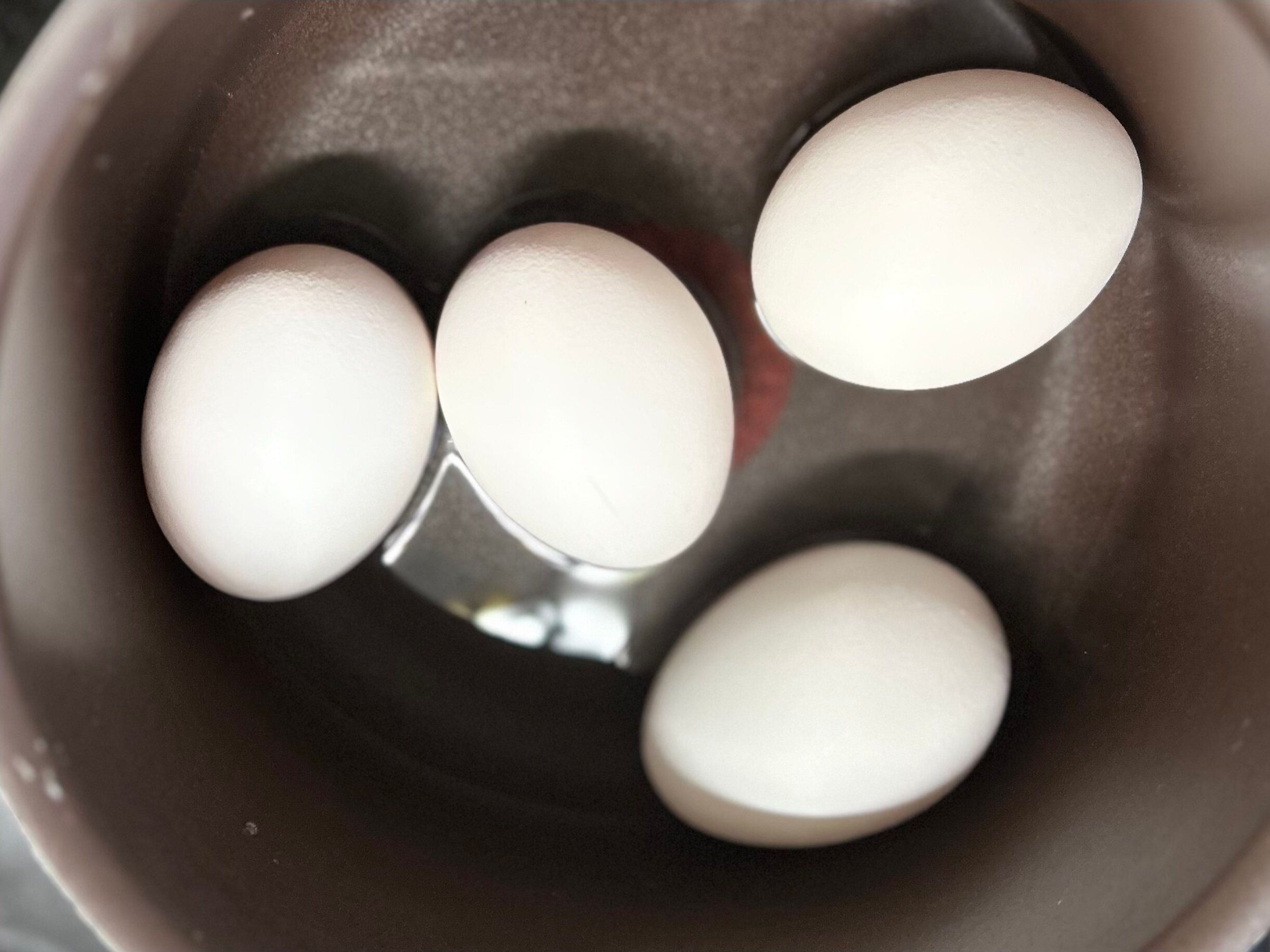 【時短＆節約】もったいない！ゆで卵を茹でるときの水は少量でOK