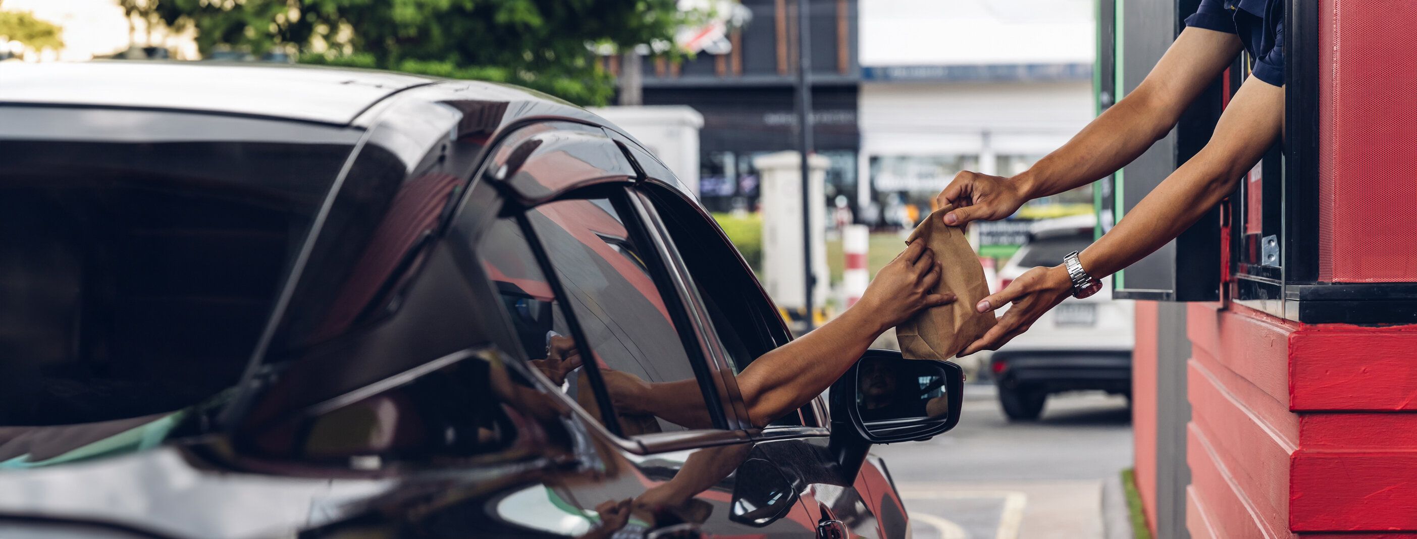 【マック】ついに来たー！冬の定番バーガー「グラコロ」が登場しました！