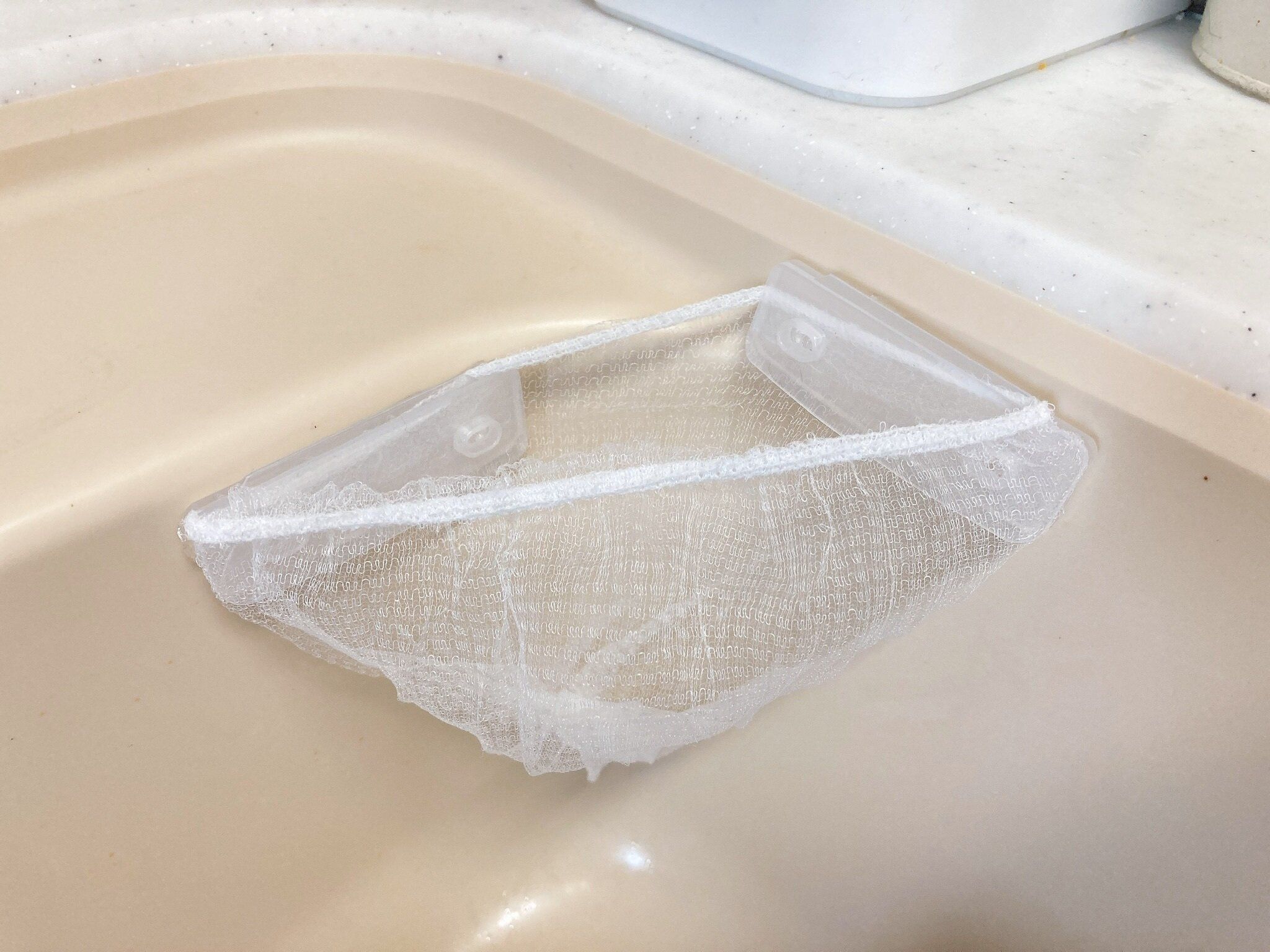 【セリア】使いやすさ最強！生ゴミの水切りは『水切りネットクリップ』を使って！【節約にも】