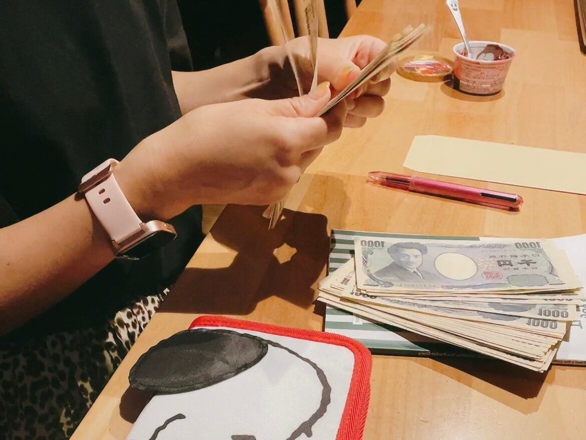 節約主婦はお小遣いで何を買う？おこづかい制のメリットとは