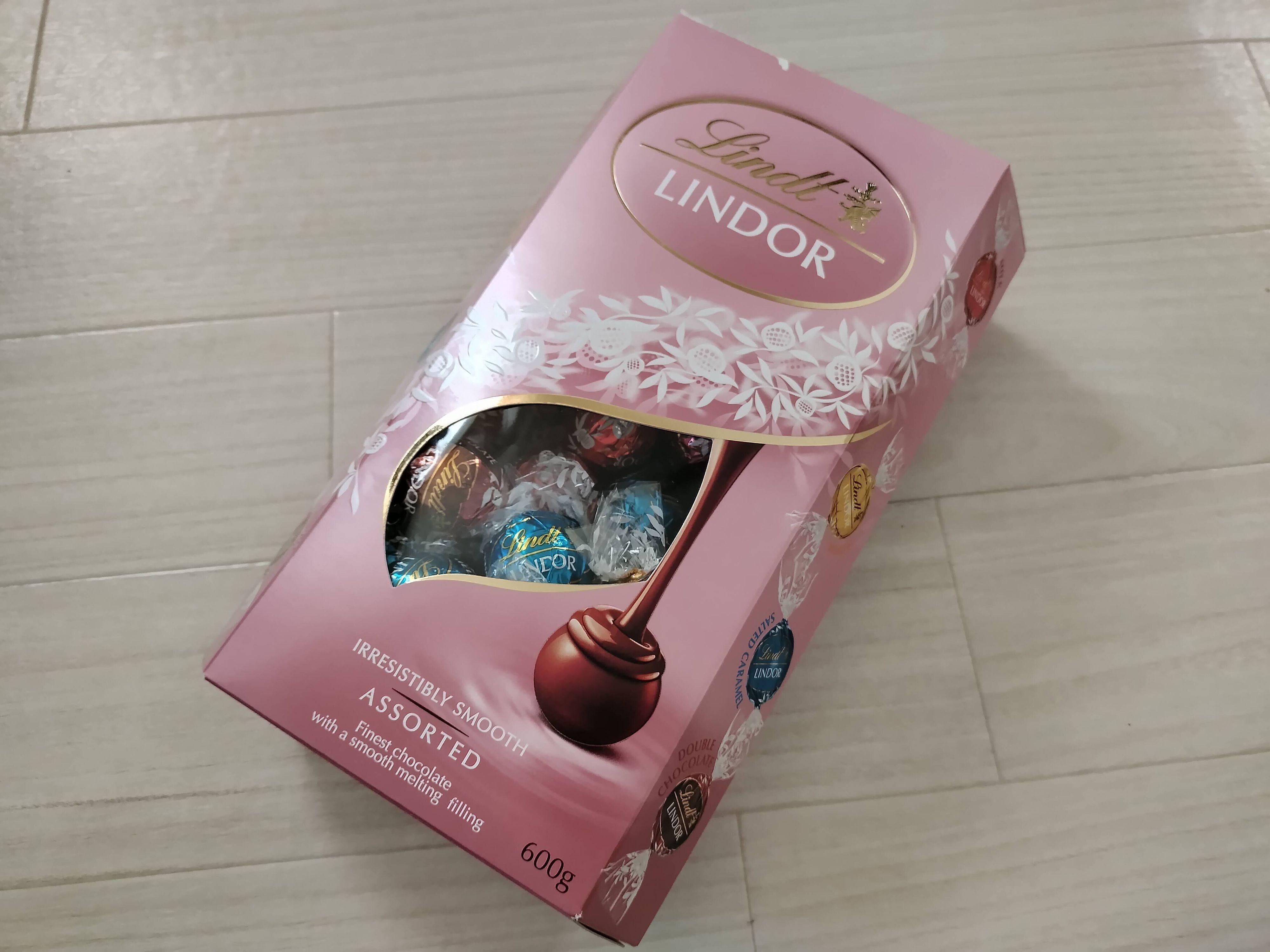 【コストコ】リンツの高級チョコがこんなに安く買えちゃうなんて…コストコの「リンドール ピンク アソーテッド」