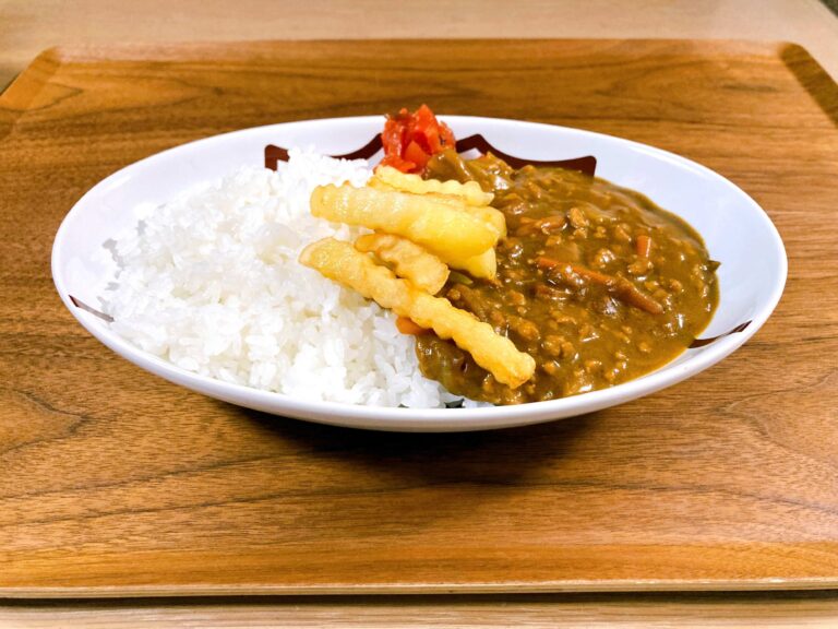 【料理】ルーを入れるまで10分！いつもの材料をひと工夫してつくる「スピードカレー」