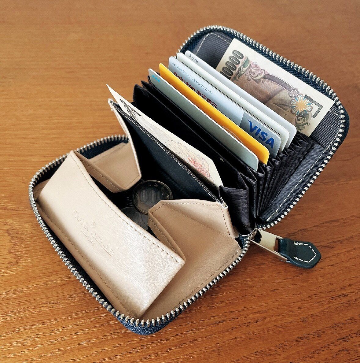 【年100万円貯めてる人】ミニ財布派は、中身は最小限でラクラク予算管理！コンパクトでかばんもスッキリ