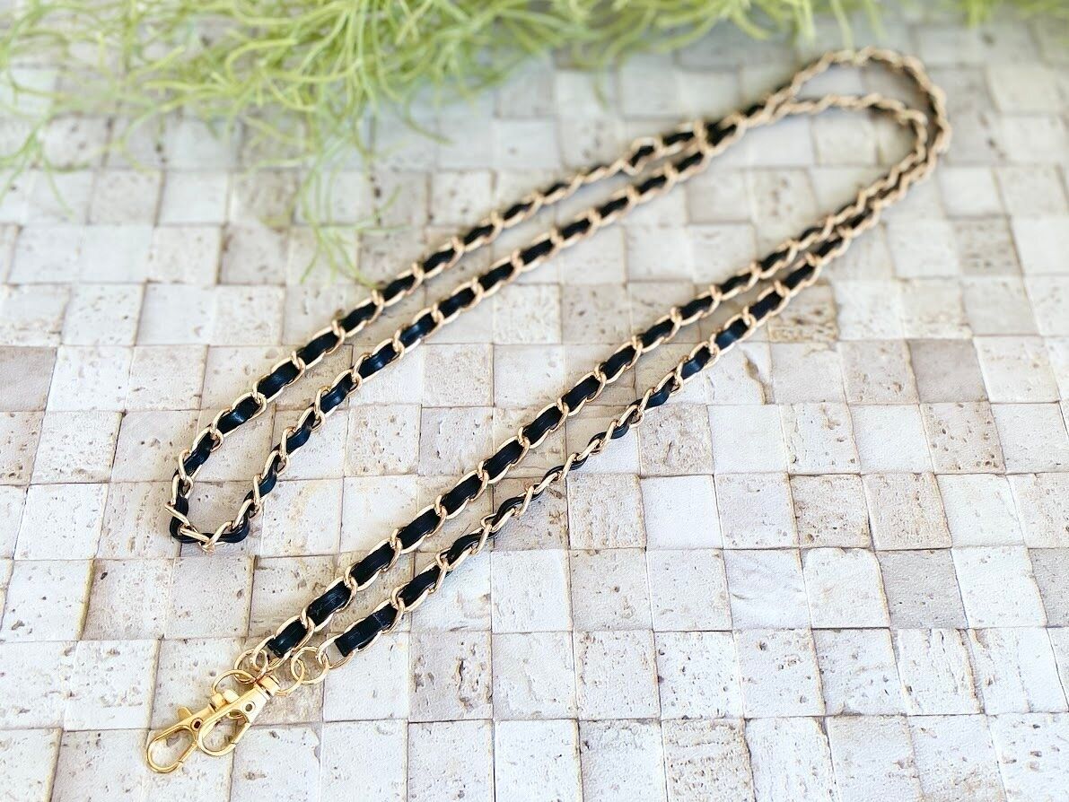 【キャンドゥ】ゴージャス感が100均じゃない！アクセサリーみたいなスマホストラップ