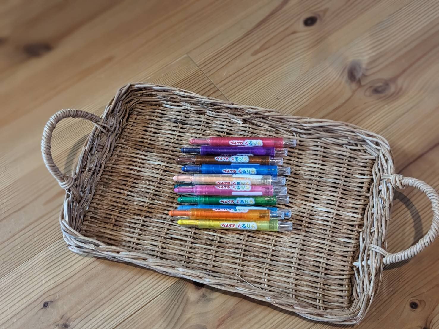 【お絵描き革命】手が汚れない＆折れない“魔法のクレヨン”「くるりら」