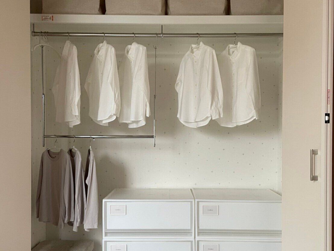 クローゼットが狭い…は効率が悪いだけかも！スペースが「倍になる」収納テク・アイテムを整理収納のプロが紹介