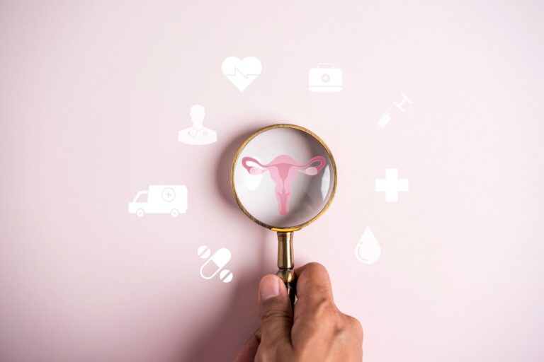 日本で「子宮頸がん」が増えている理由とは？早期発見と予防のために「子育て世代」が知っておくべきこと