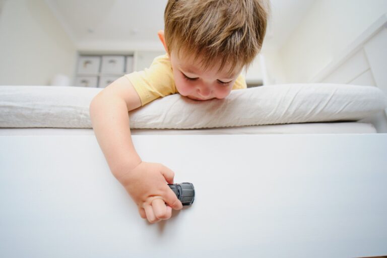 2歳息子がプチ家出?!兄弟愛を感じる投稿に「ほっこりしました」「可愛い」の声