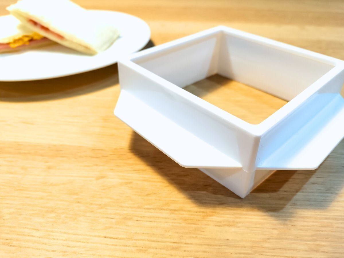 【ダイソー】まるで市販の有名パン！サンドイッチが手軽に！きれいに！作れるとっておきアイテム