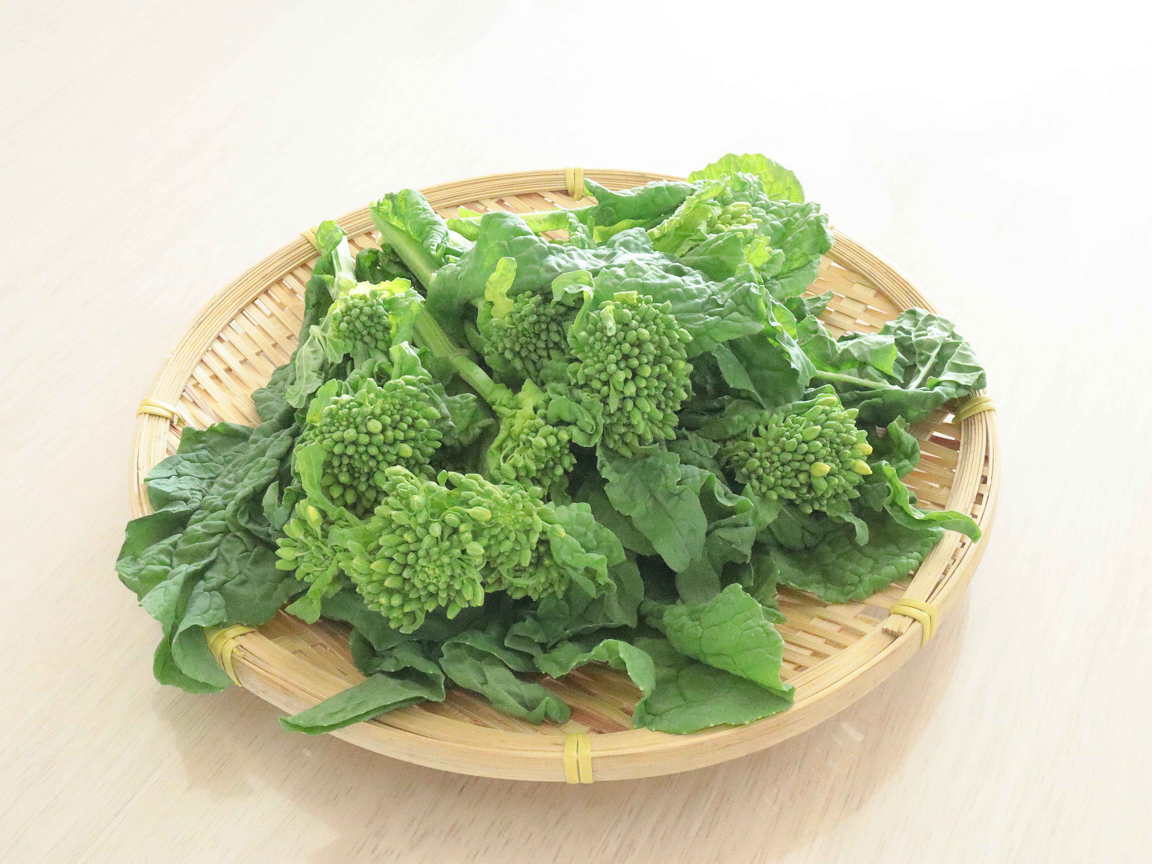 【見るべき場所は3つ】旬の「菜花」スーパーでおいしいものを選ぶときのチェックポイントは？