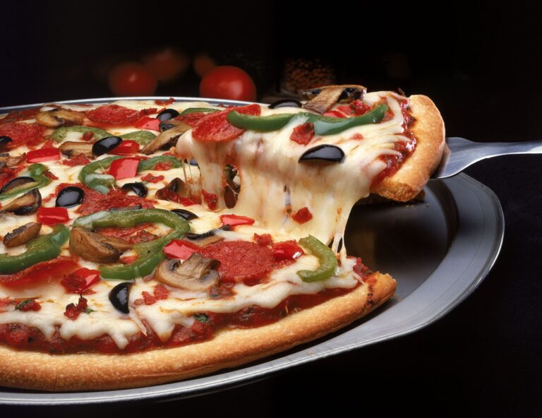 ピザを食べながらダイエットする方法ってあるの!?管理栄養士がポイントを解説