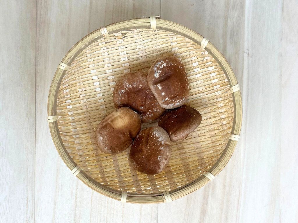 野菜室で保存は損！椎茸（しいたけ）を「3倍おいしく食べる方法」を試してみたら最高すぎた