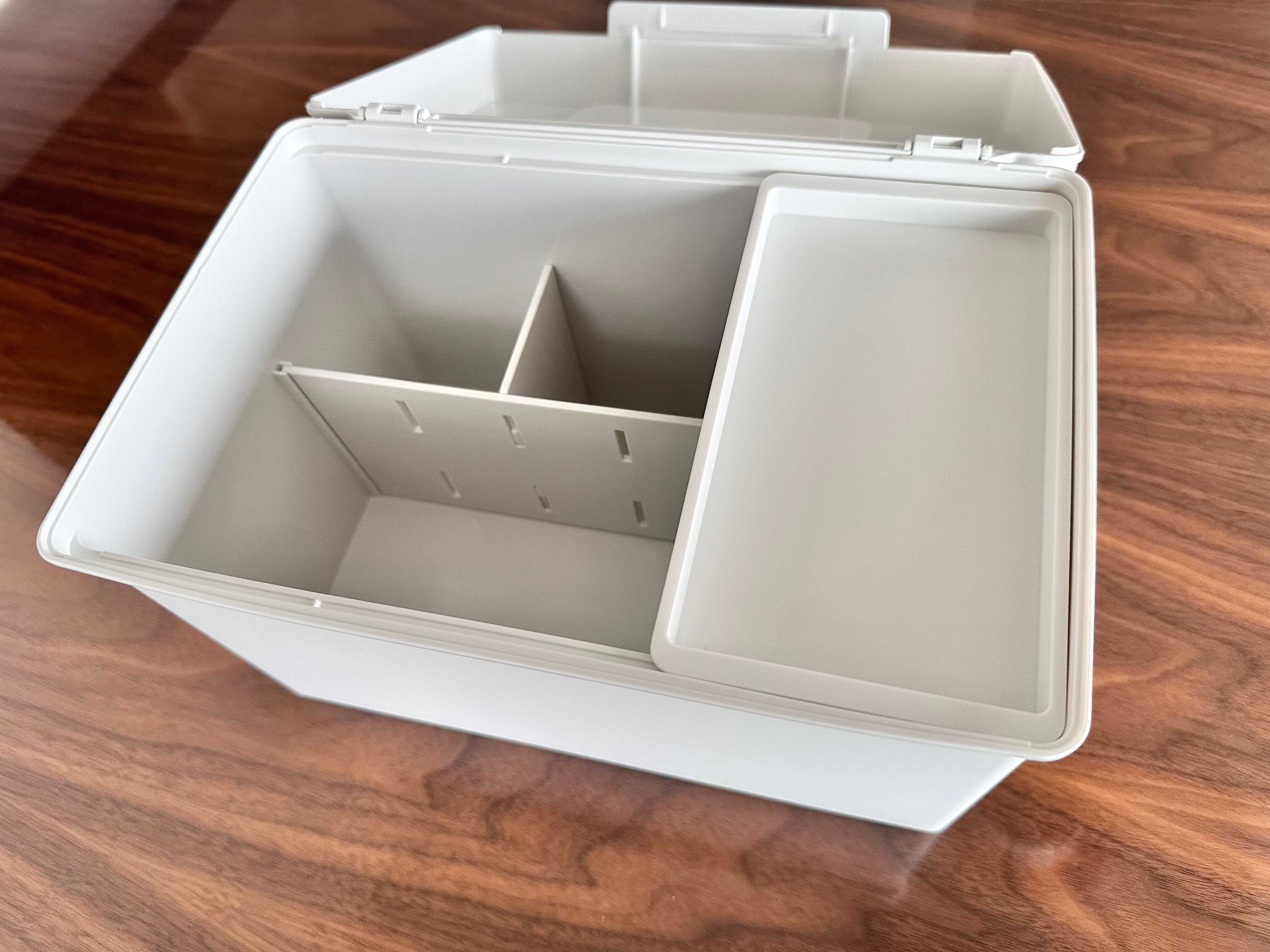 【無印】仕切りを自由に調整できる救急箱！使い方は無限大