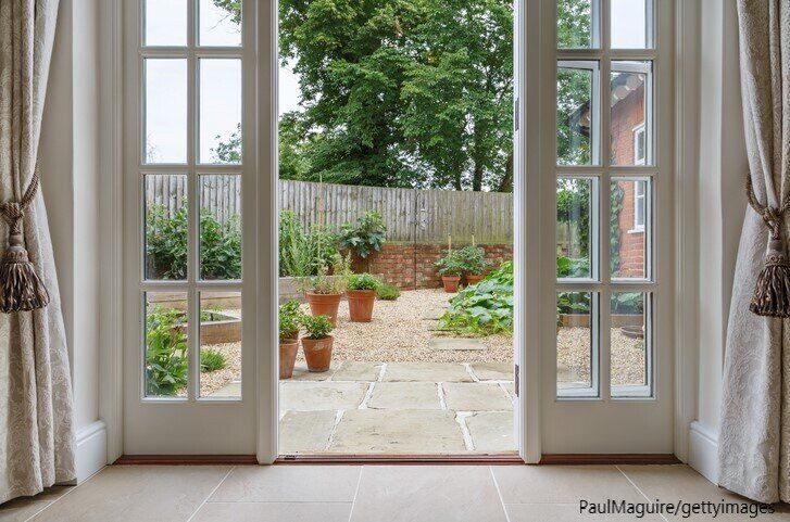 【花粉対策】最初が肝心！花粉ピークに後悔しないため玄関にそなえるべきもの4選を気象予報士が解説