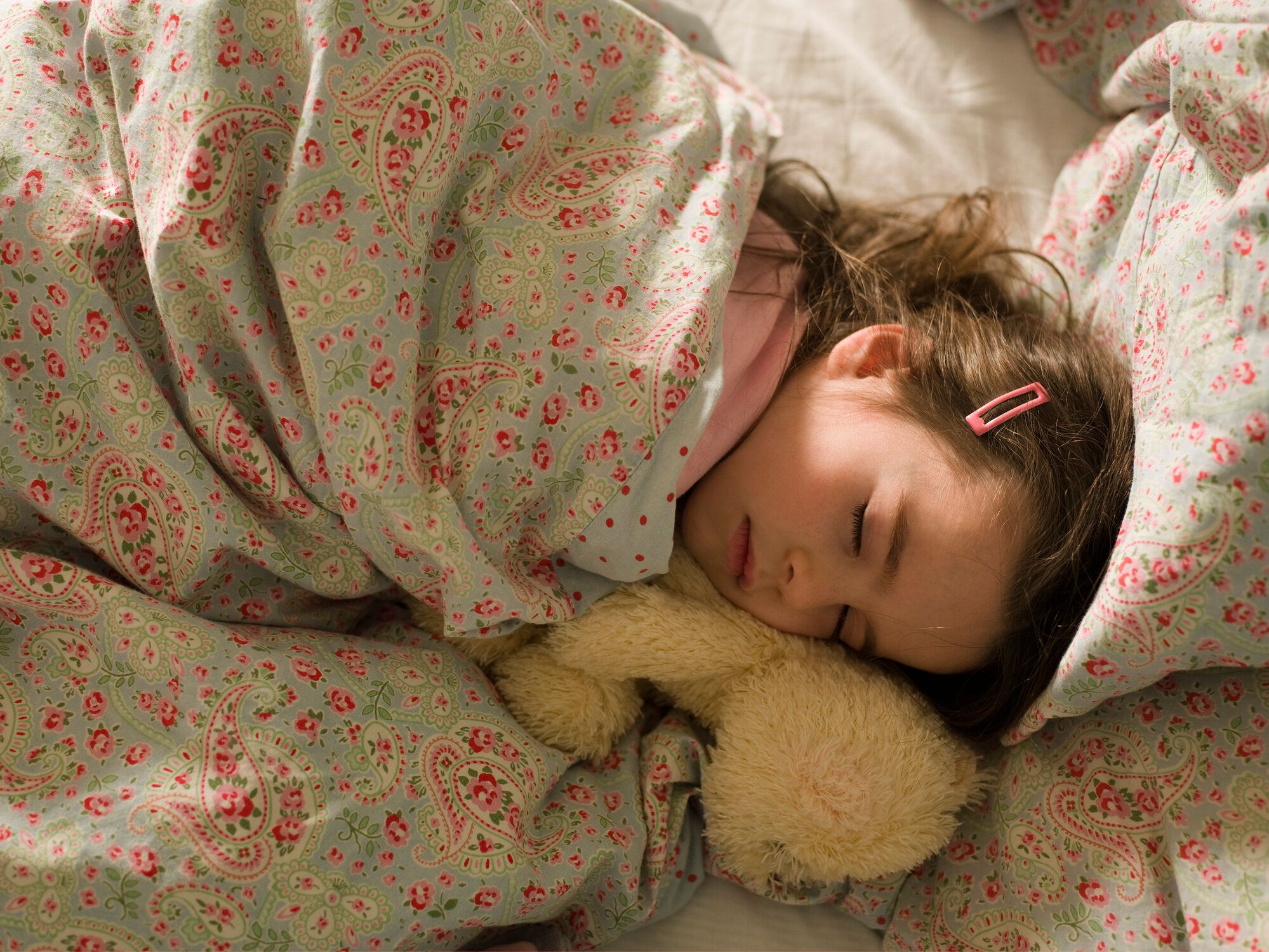 誕生日当日に発熱してしまった小3娘。楽しみだったイベントを断念するも、友だちのやさしさに心が温まる