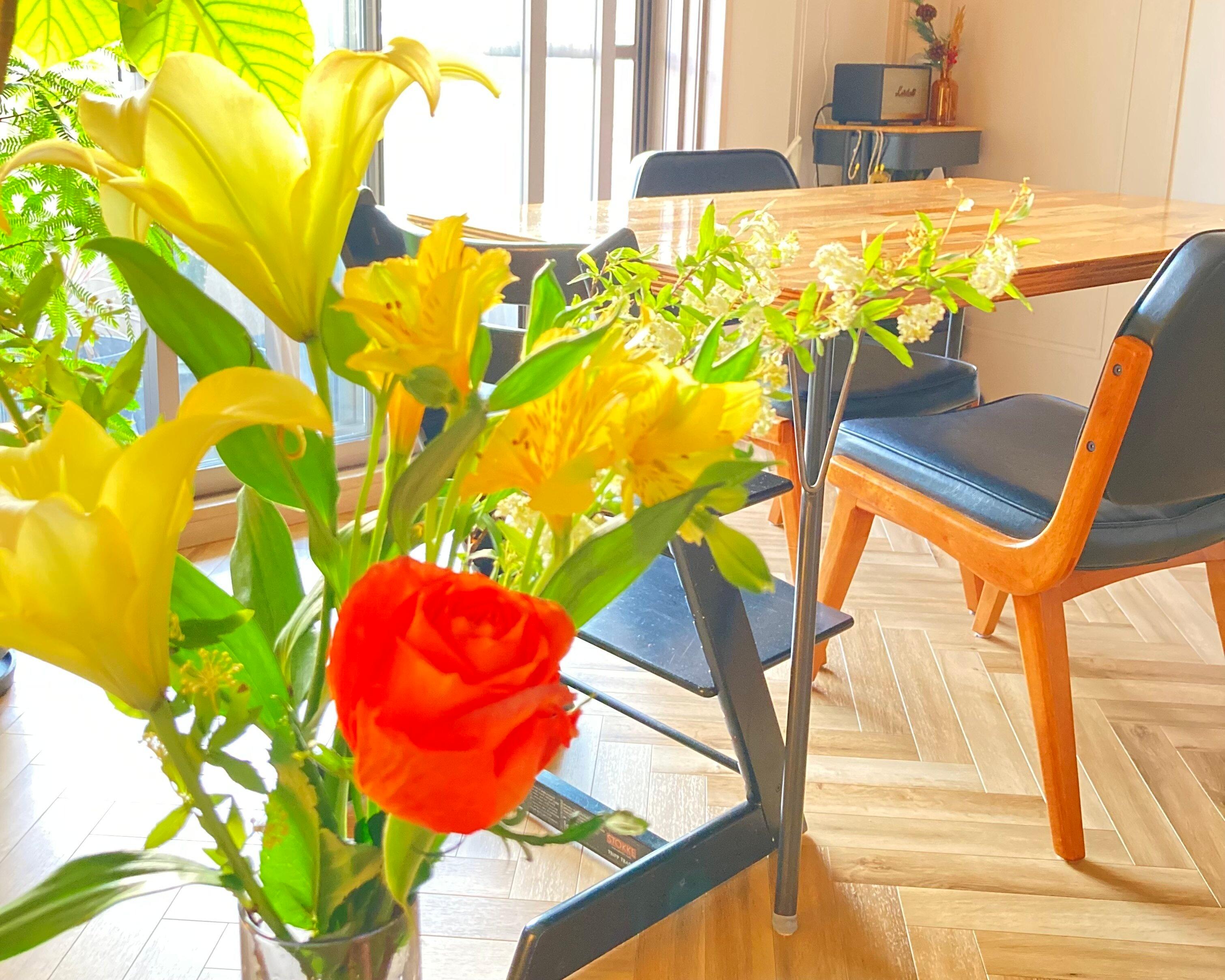 【ルームスタイリスト伝授】花で部屋が片づく?!見た目だけじゃない3ステップ効果