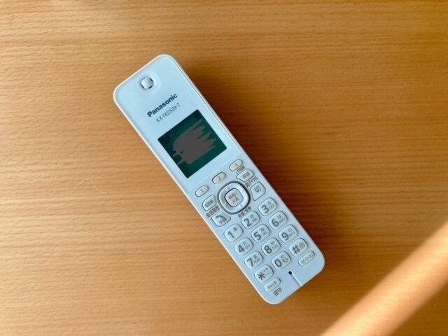 幼稚園や学校からの電話が怖い⁉家でもスマホを手放せない母親が緊張状態を抜け出す方法