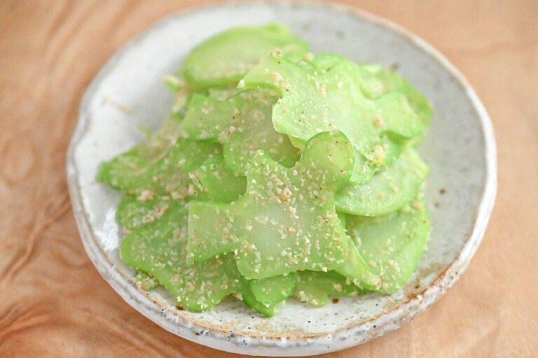 捨てないで！栄養たっぷり♪ブロッコリーの茎だけでもう一品！簡単な副菜レシピ3選