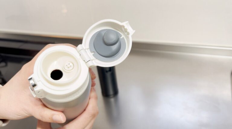見逃しがちなゴムパッキン洗いにも！“水筒”のかんたんお手入れ術