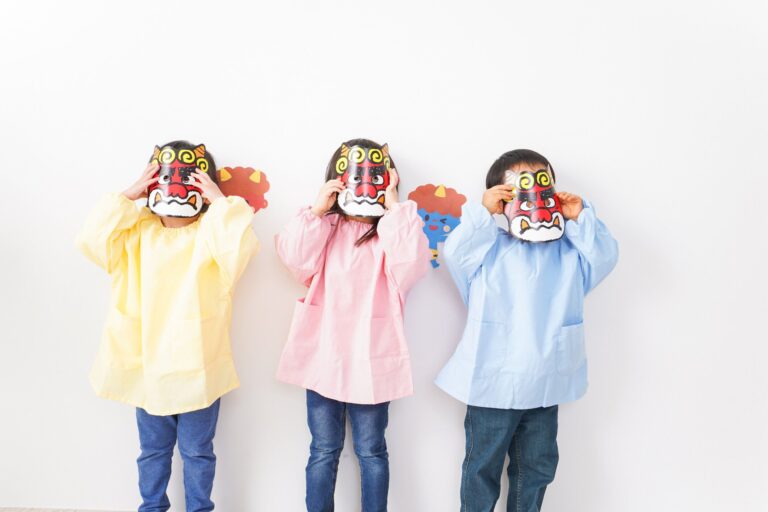 保育園で遭遇した鬼を「パンチした」と言う3歳娘。連絡ノートに書かれていた新事実に8.8万人が胸キュン