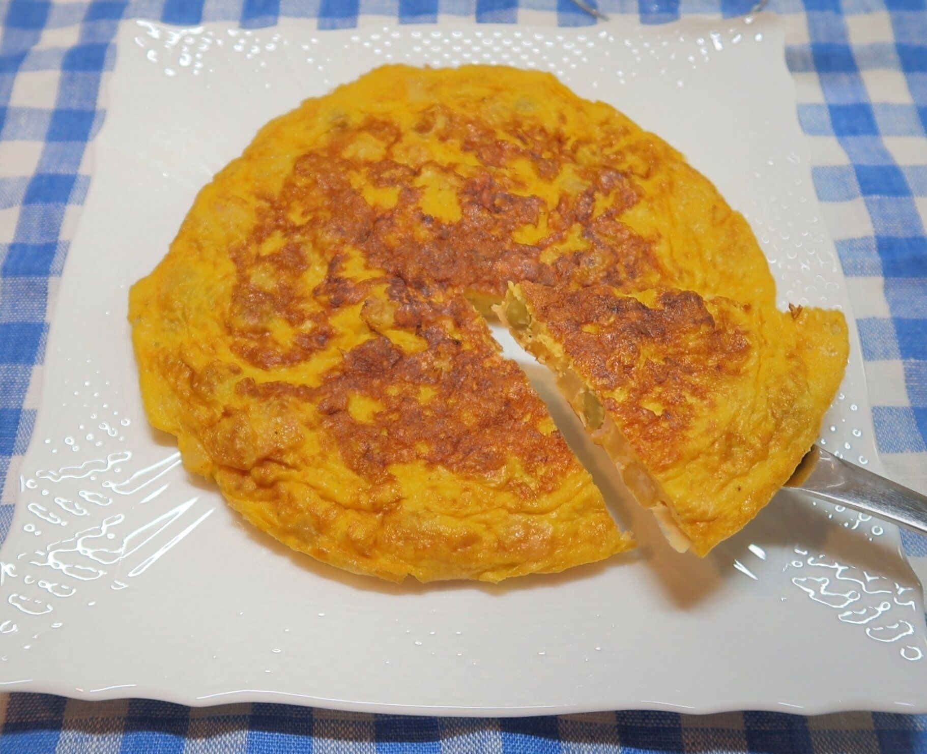 栄養たっぷり！【ミックスビーンズのスペイン風オムレツ】のつくり方