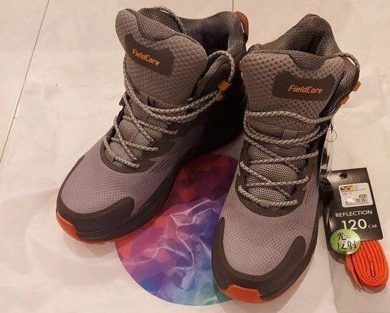 もうダサイなんて言わせない【ワークマン】「ヘビロテしまくり」「コロネのようでかわいい」コスパ最強フットウェア3選