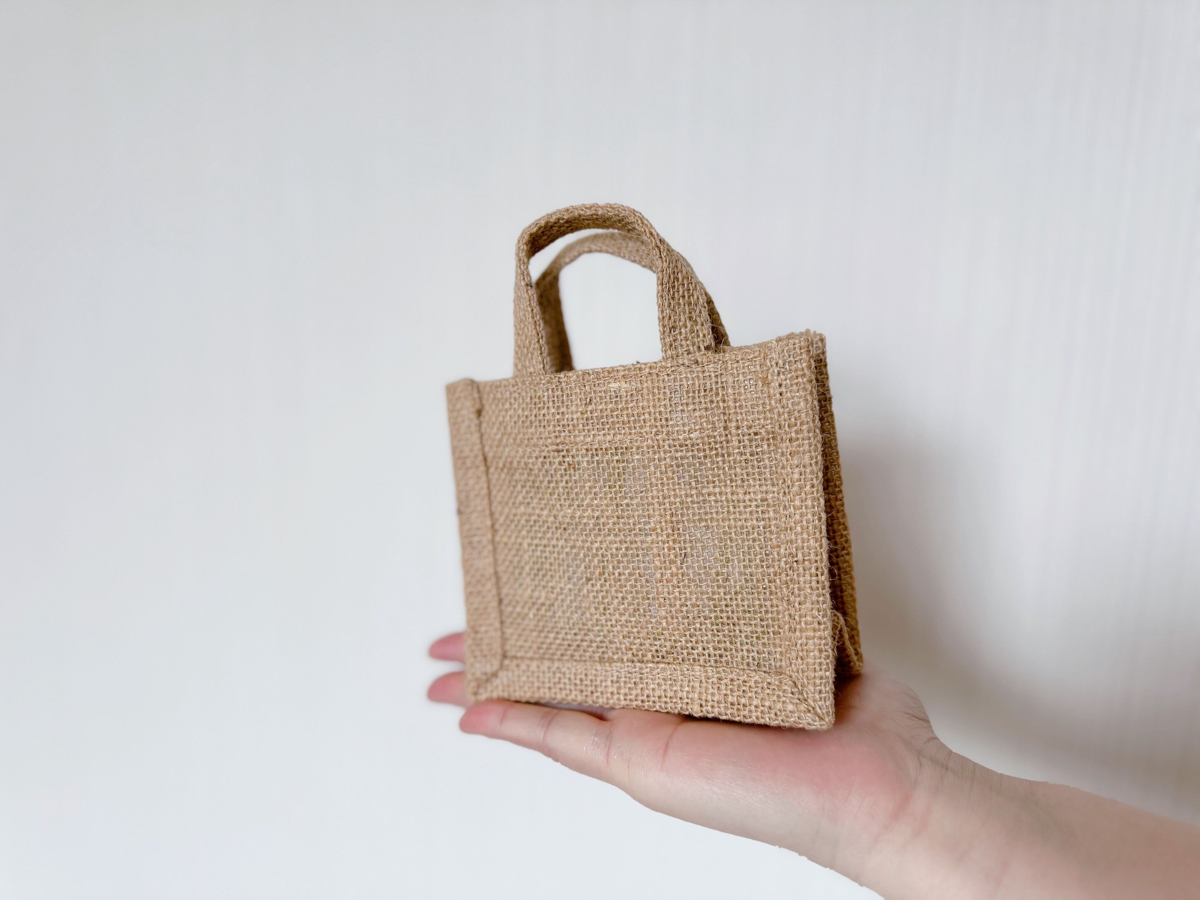 考えた人天才！【無印良品】定番人気のジュートバッグから「ミニサイズ」が登場！使い方も解説