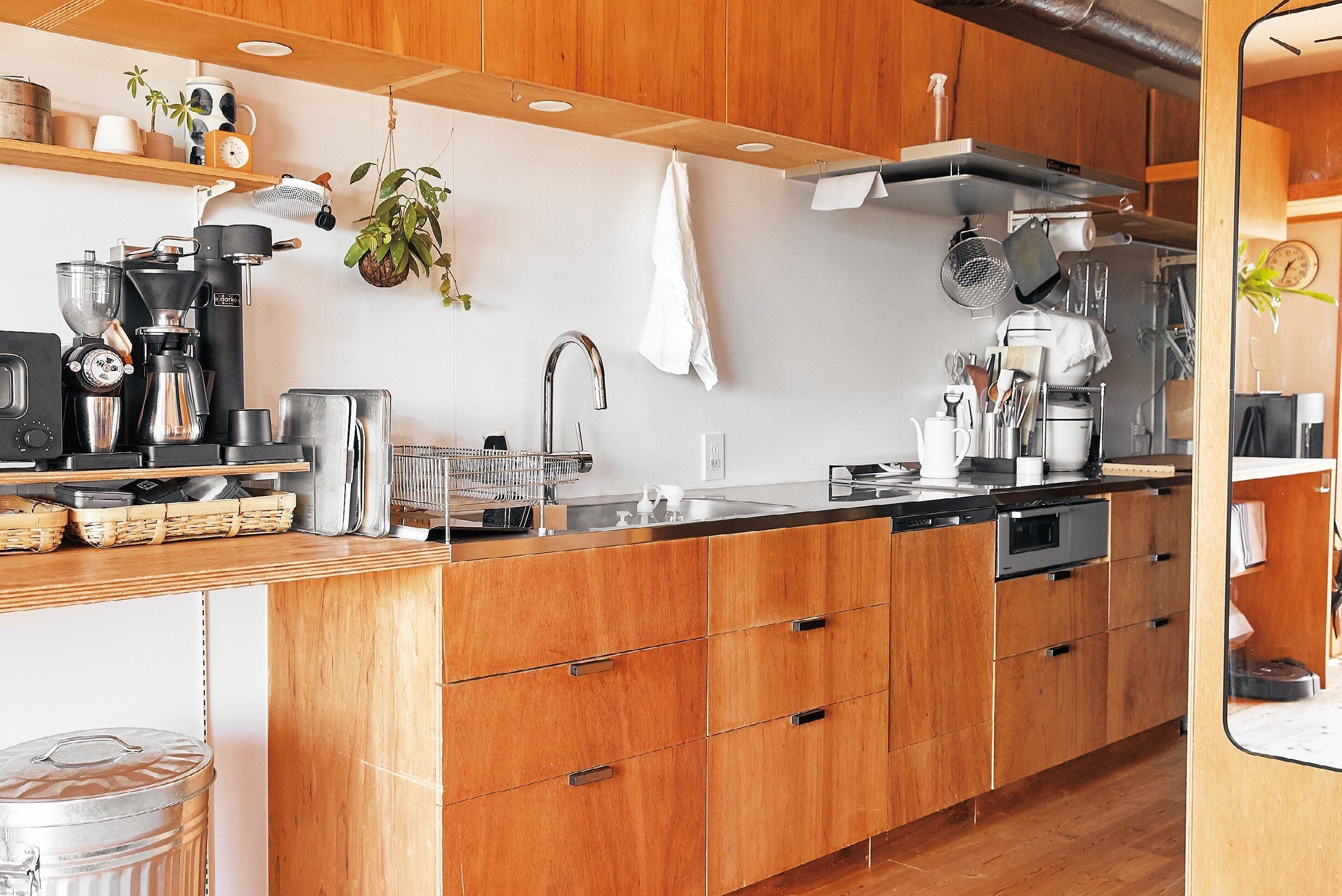 整理収納コンサルタントがキッチンで手放したものとは？家事のついでにできる「捨て活」のコツも紹介