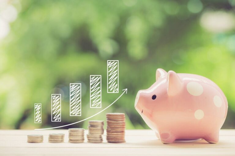 お金を貯めている人がベッドでやらないことって!?今すぐできる8つの「貯め活」