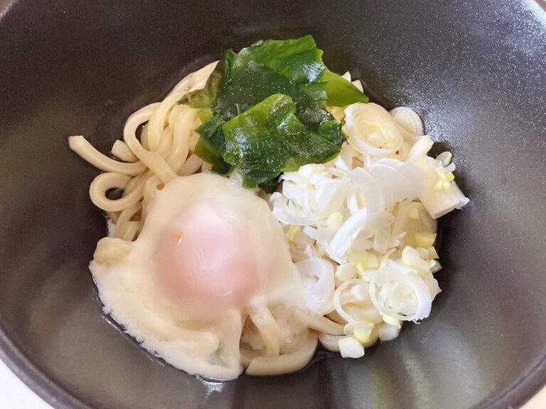 【ダイソー】もっと早く知りたかった！超短時間でとろ〜り半熟たまごがつくれる電子レンジ調理器