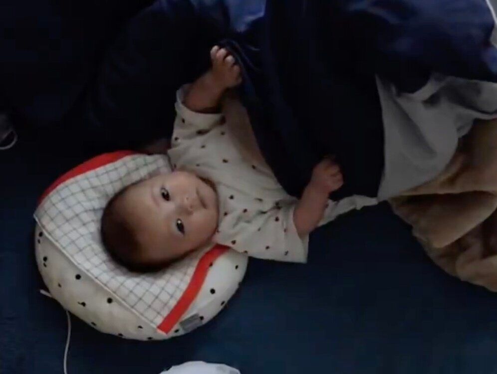 ママが来た瞬間、4カ月の赤ちゃんが満面の笑顔に！かわいすぎて「泣いちゃった」人も！1.1万人が癒された動画に注目