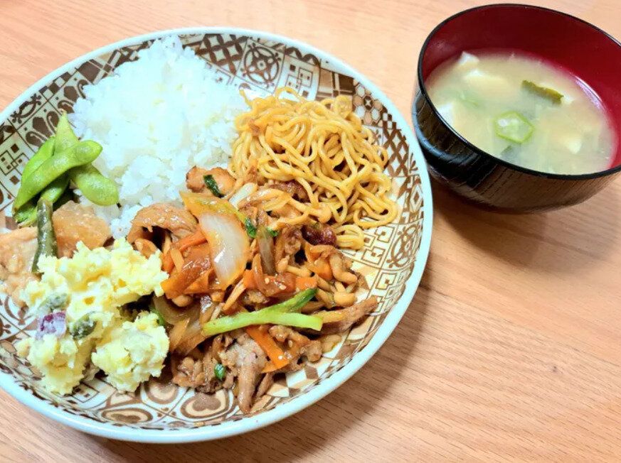 「節約ワザ」をやめたら食費が減った!?【食費の削減】4人家族で毎月の食費が2万円台の達人も！