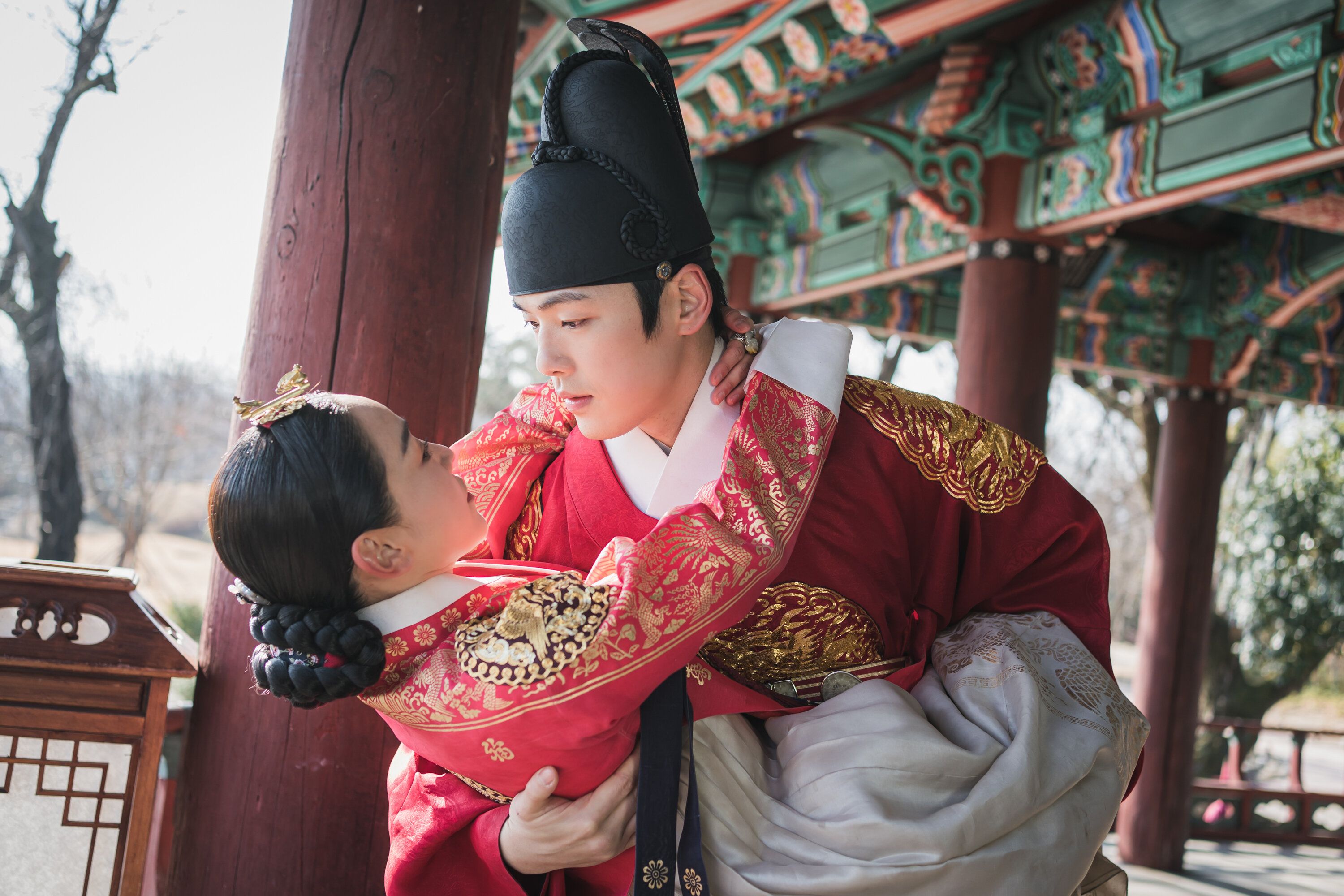 『ソンジェ背負って走れ』『私の夫と結婚して』ロス必見！おすすめのタイムスリップ系韓ドラ10選！泣けるロマンスから復讐系まで沼ハマり必至！